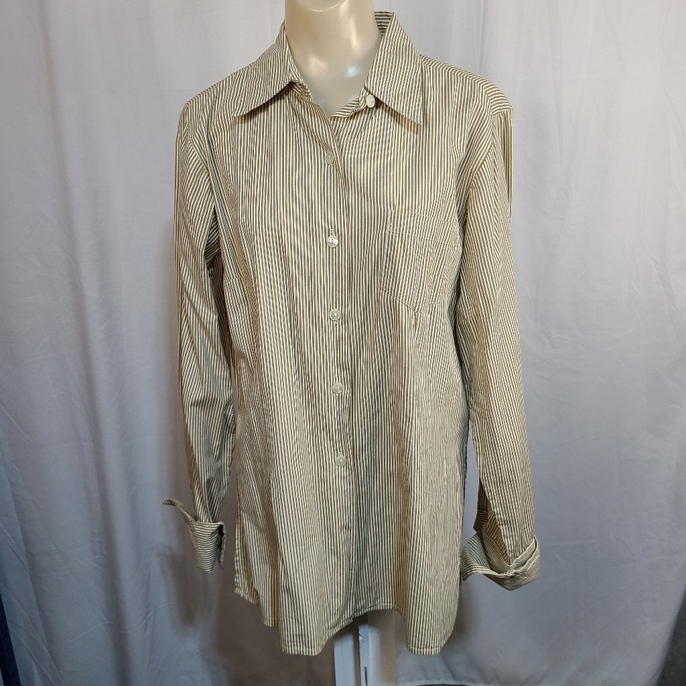 Vintage Lets Quizz Again Tan and white Button down striped shirt long sl…